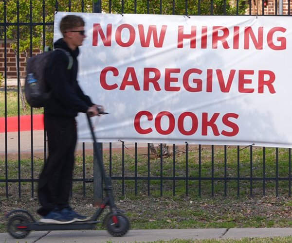 Unemployment Claims Increase Slightly