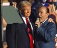 Lee Greenwood to Newsmax: Trump Shows He's Man of God