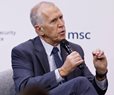 To Trash Trump, Sen. Tillis Rushes to Cameras